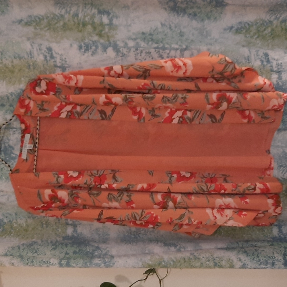 Fever brand flowy peach shirt with roses bell sleeves beautiful open front small